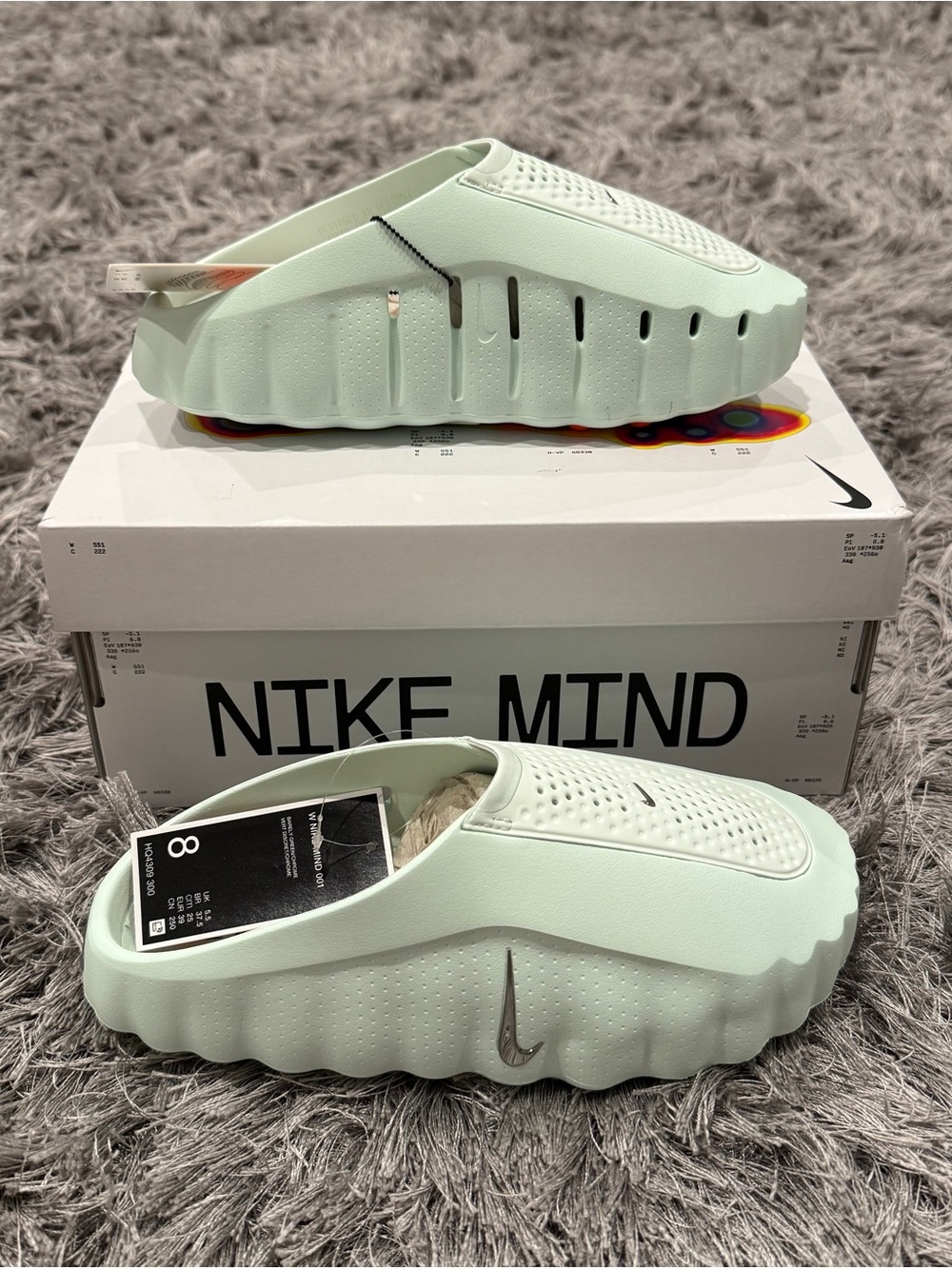 Nike Mind 001 Barely Green. Womens 8